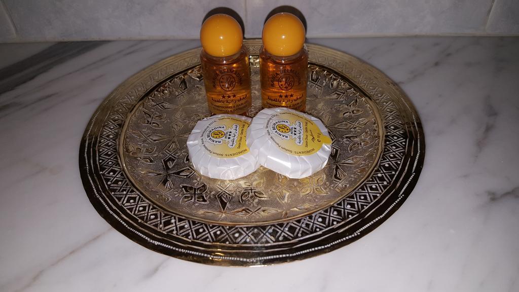 Rania Belmadina Hotel Casablanca Bagian luar foto