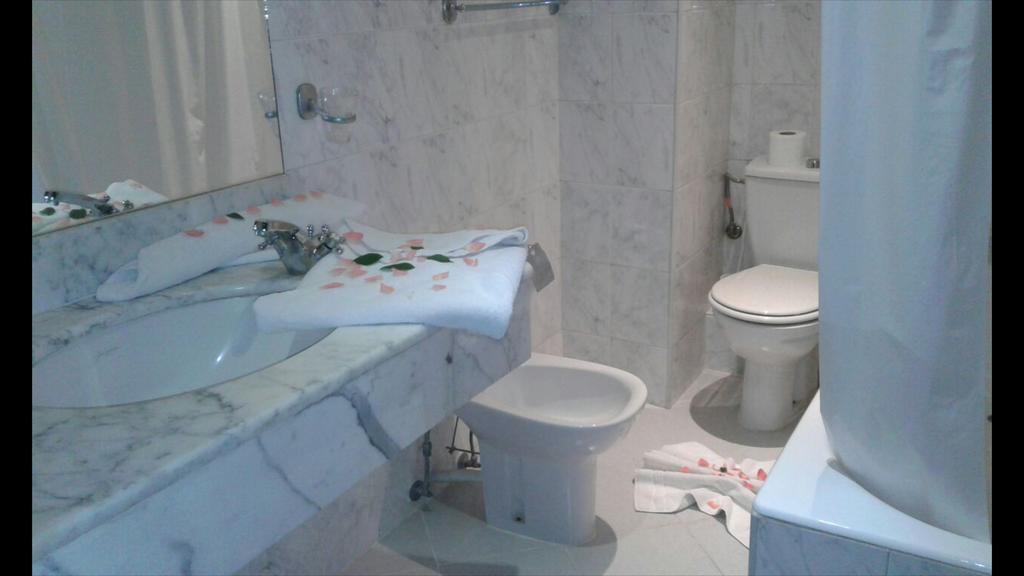 Rania Belmadina Hotel Casablanca Bagian luar foto